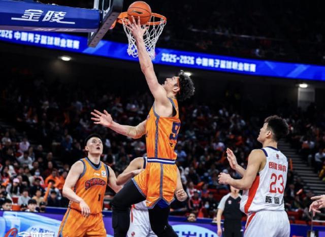 sofascore-王哲林：十几年生涯达成万分非常开心，希望未来实现更多目标