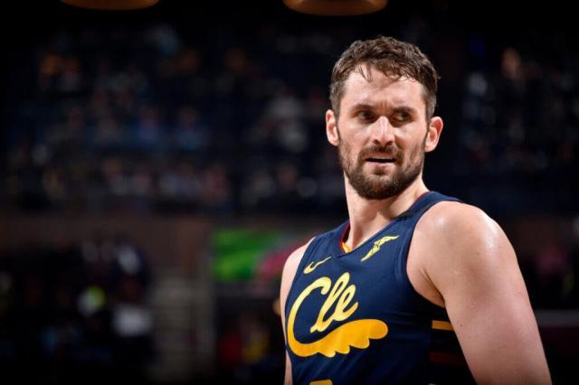 sofascore-拉夫再度赛中情绪失控 他应该学格里芬买断离队？