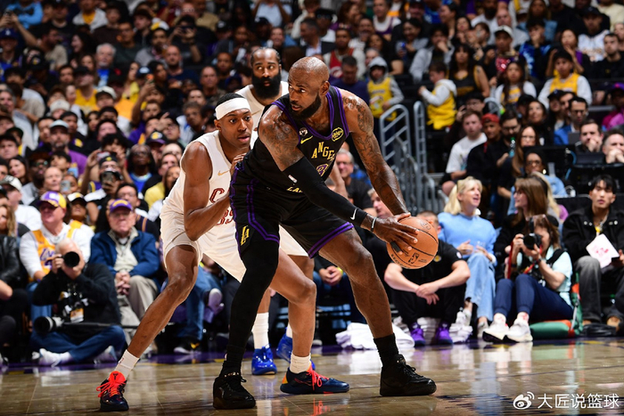 sofascore中文版-17战15胜，湖人4大优势冲冠军！老詹创历史第一东契奇42+12破纪录|詹姆斯|勒布朗·詹姆斯|勒布朗-詹姆斯|克利夫兰骑士队|洛杉矶湖人队_新浪体育_新浪新闻